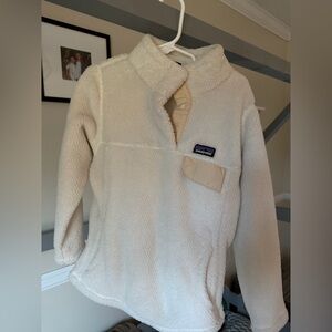 Little girls xs size 6/7 Patagonia fleece